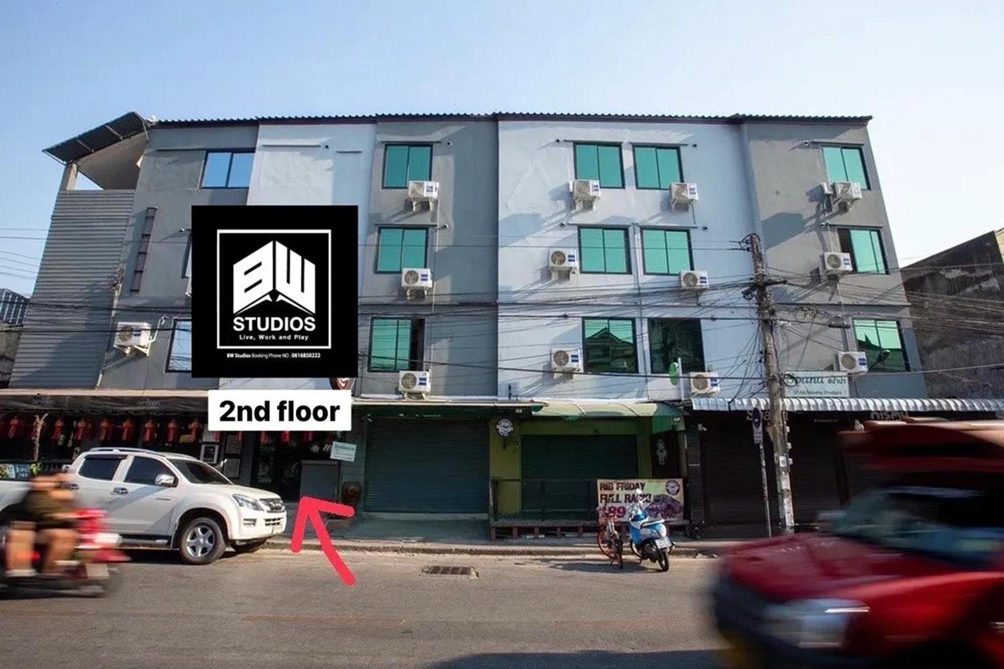 BW Studios Thai Art Style Chiang Mai Exterior photo